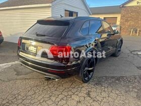2017 Bentley Bentayga #3