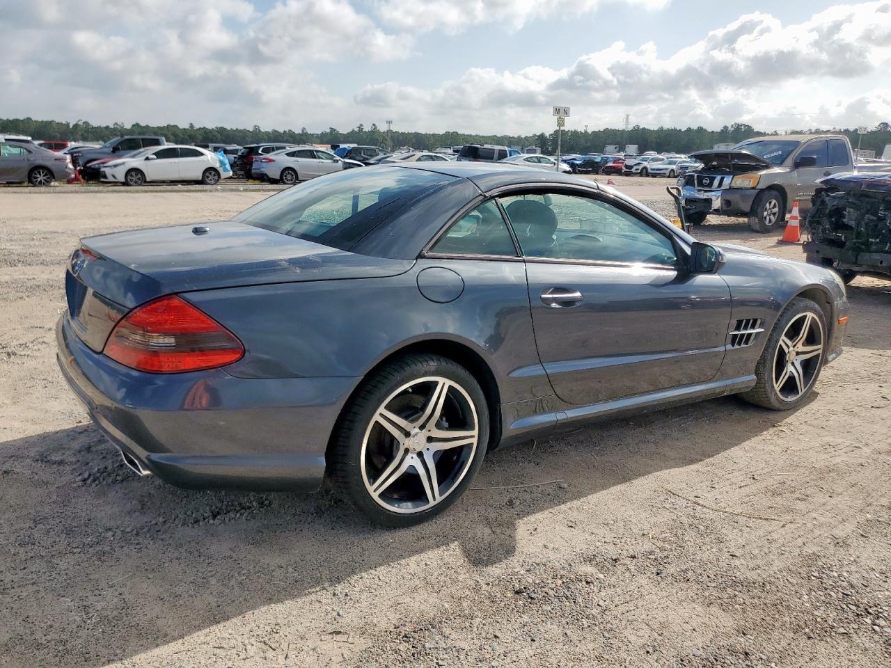 2011 Mercedes-Benz #3