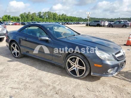 2011 Mercedes-Benz #4