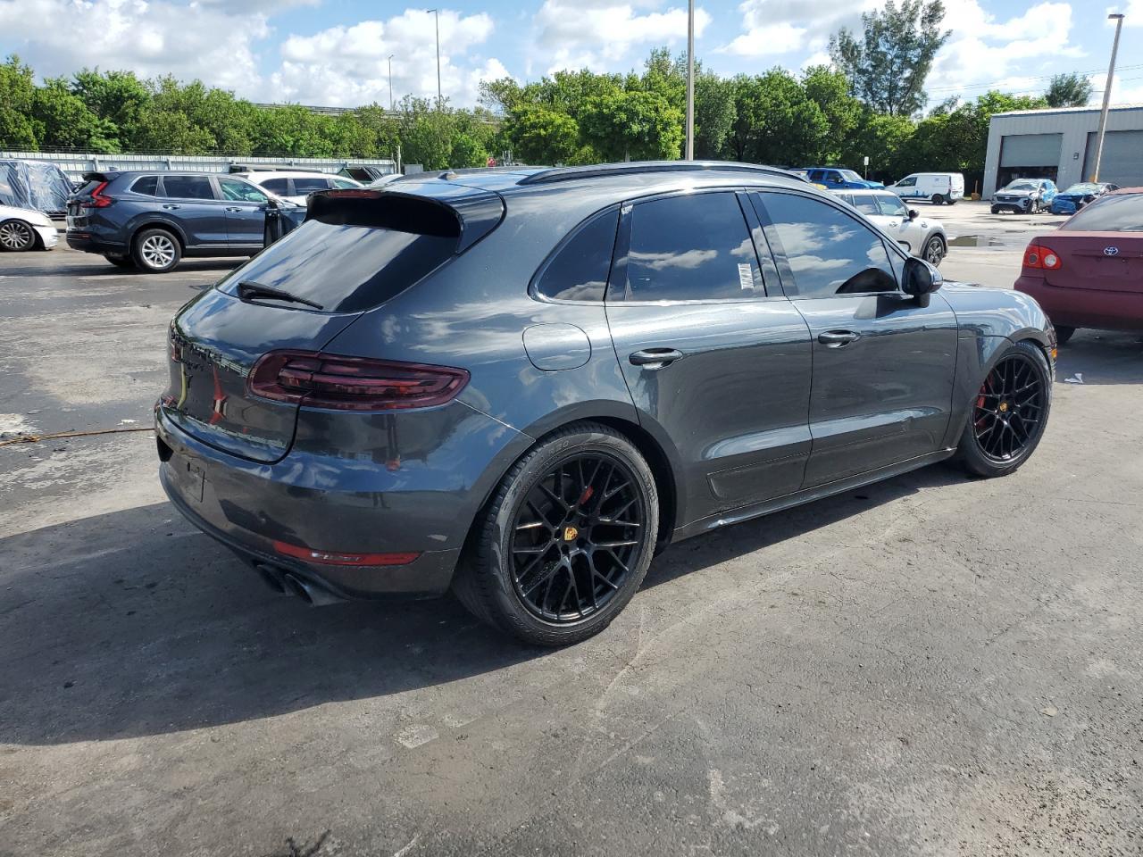 2017 Porsche #3