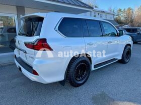 2017 Lexus LX 570 #4