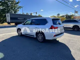 2016 Lexus LX #3