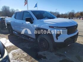 2024 Chevrolet Silverado EV #4