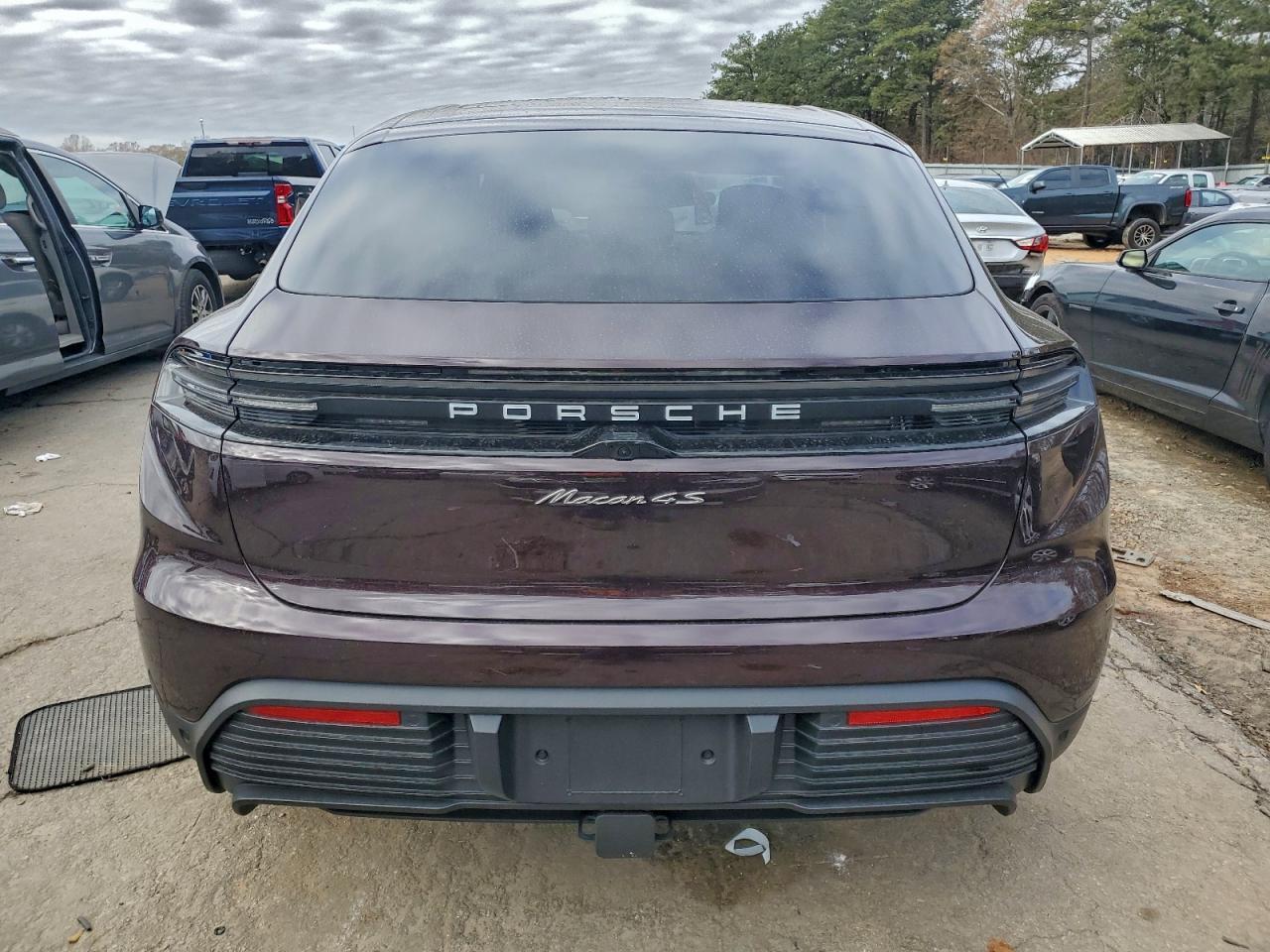 2025 Porsche #6