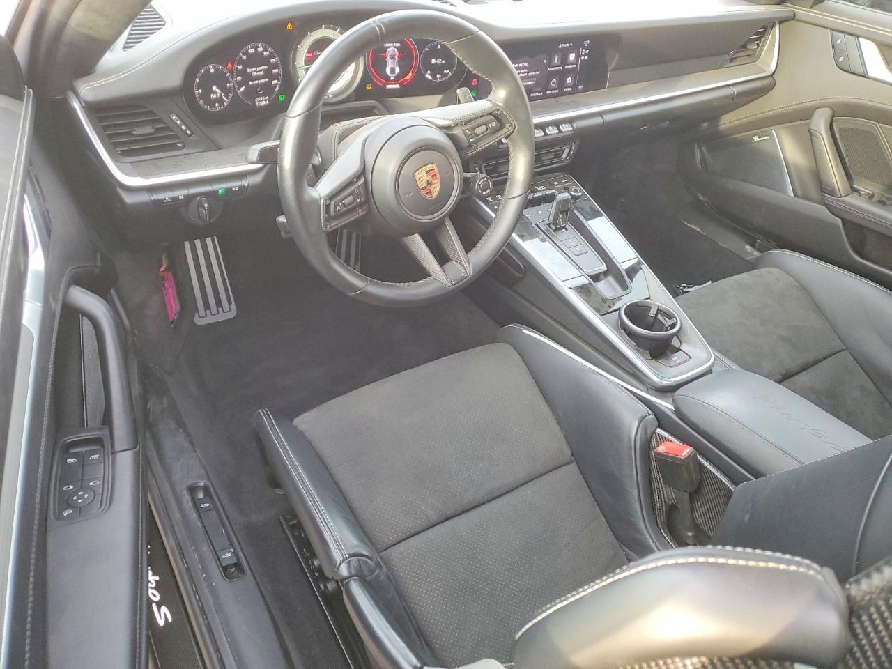 2023 Porsche #8