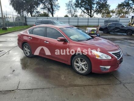 2013 Nissan #4