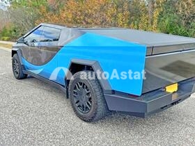 2024 Tesla Cybertruck #3