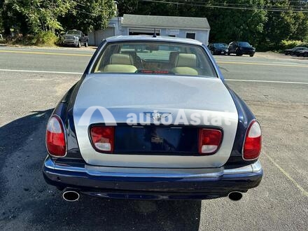 2008 Bentley #13