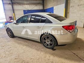 2015 Chevrolet Cruze #2