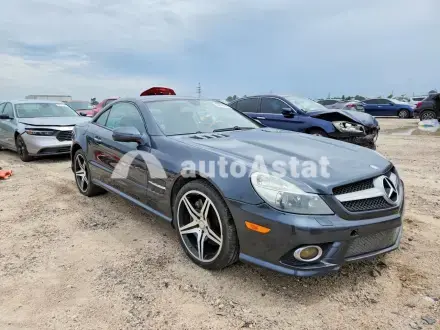 2011 Mercedes-Benz #4