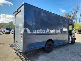 2020 Freightliner MT45 Chassis - 18 Step-Van W/ Shelves #3