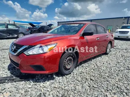 2017 Nissan #1