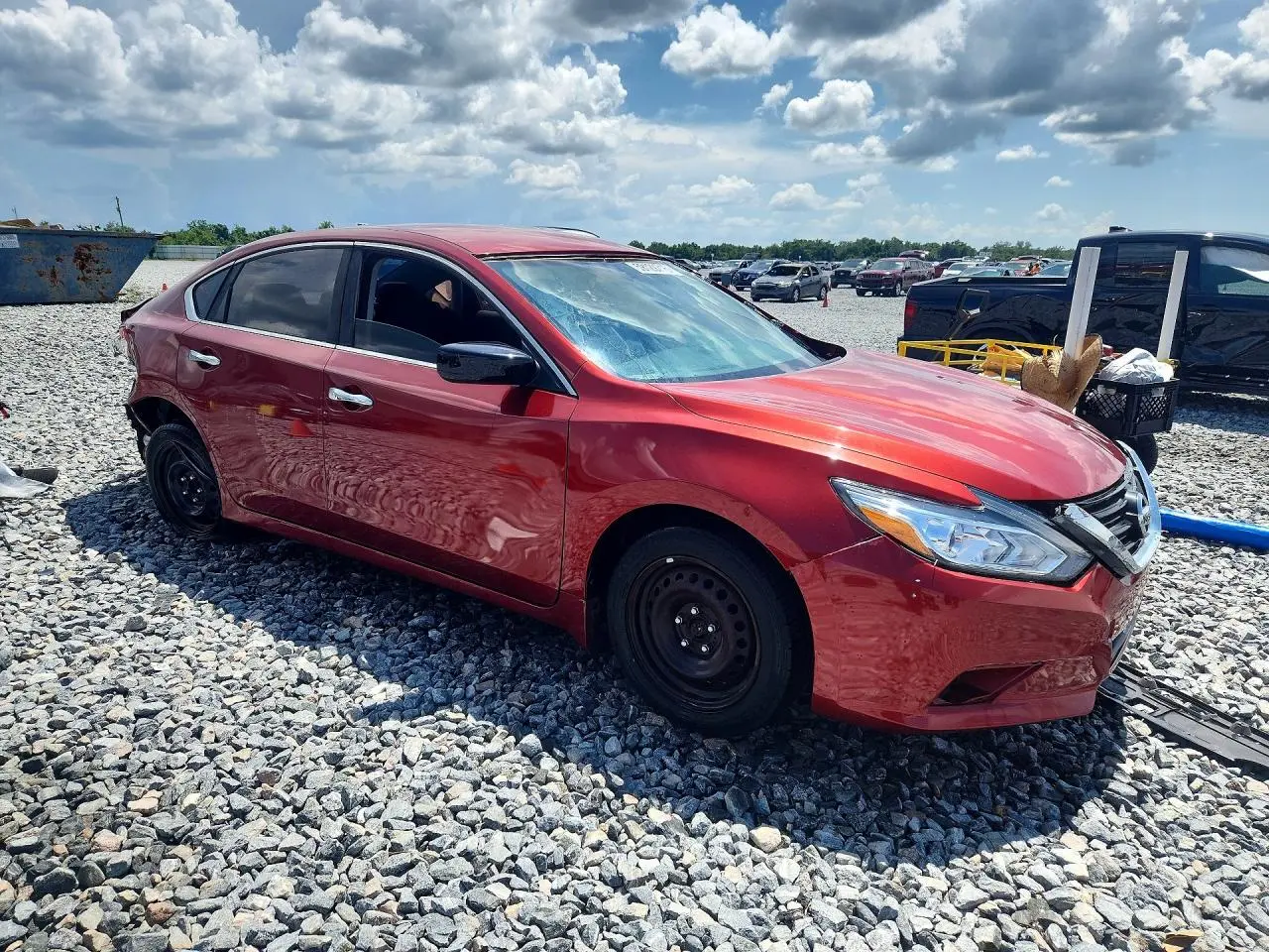 2017 Nissan #4
