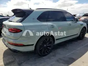 2023 Bentley Bentayga #3