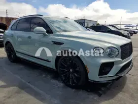 2023 Bentley Bentayga #4
