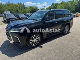 2018 Lexus LX #2