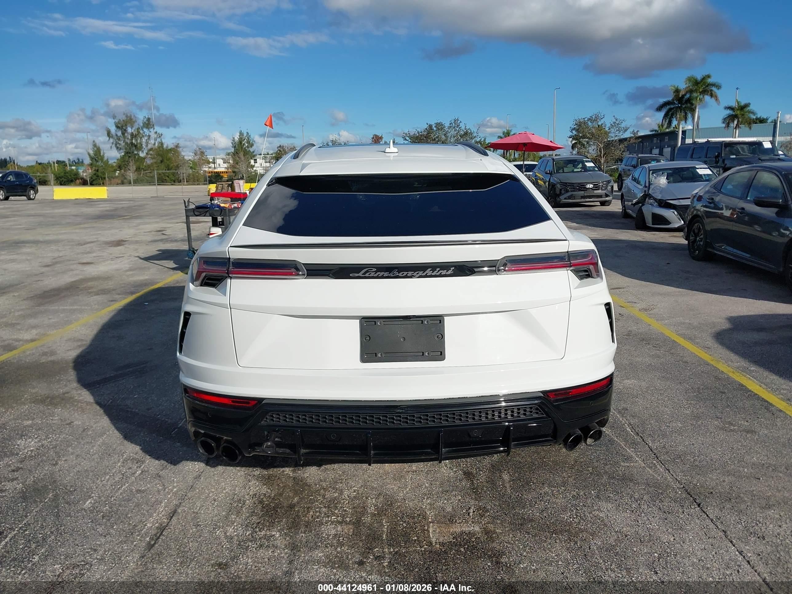 2022 Lamborghini #16