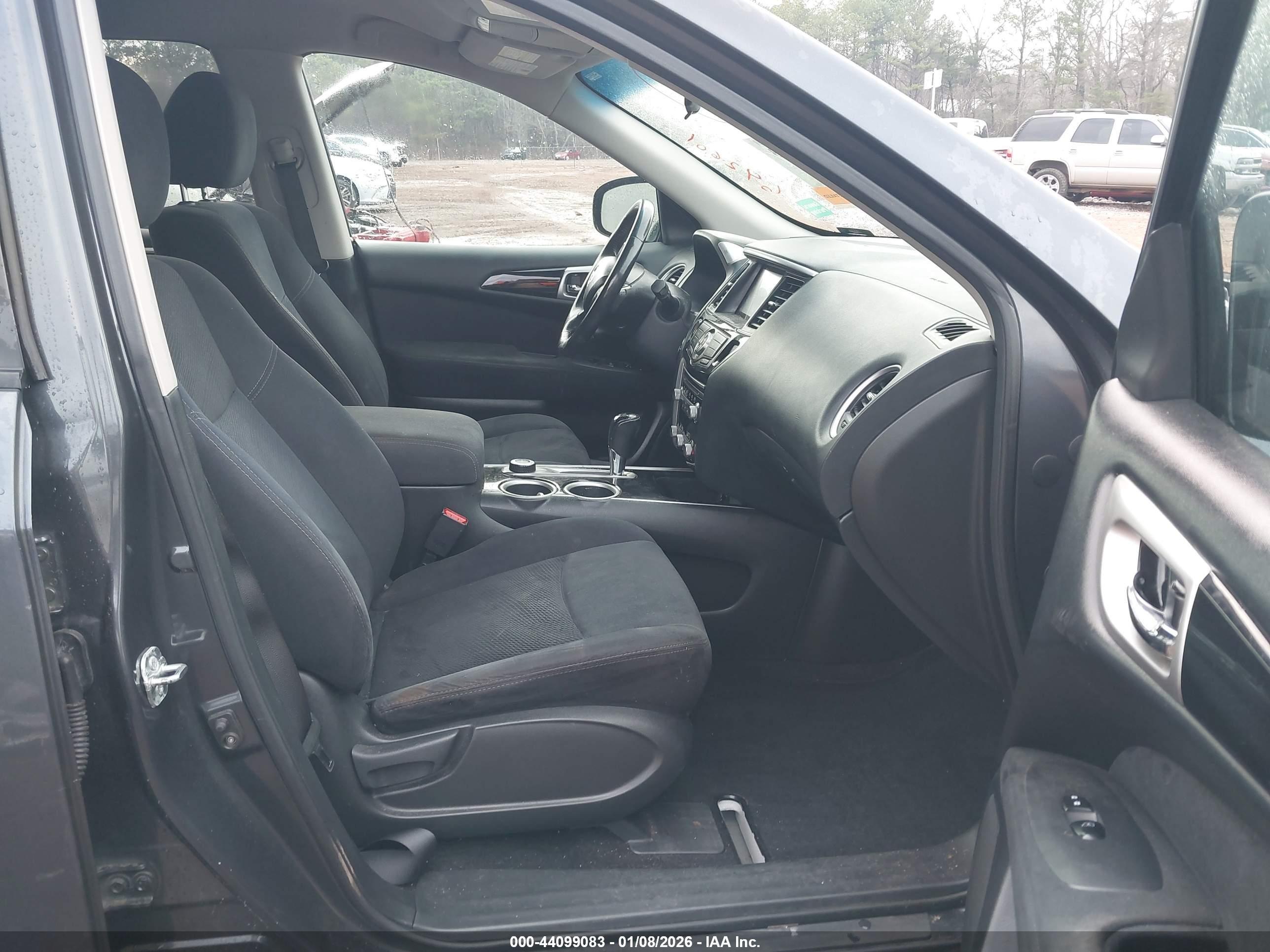 2013 Nissan #5