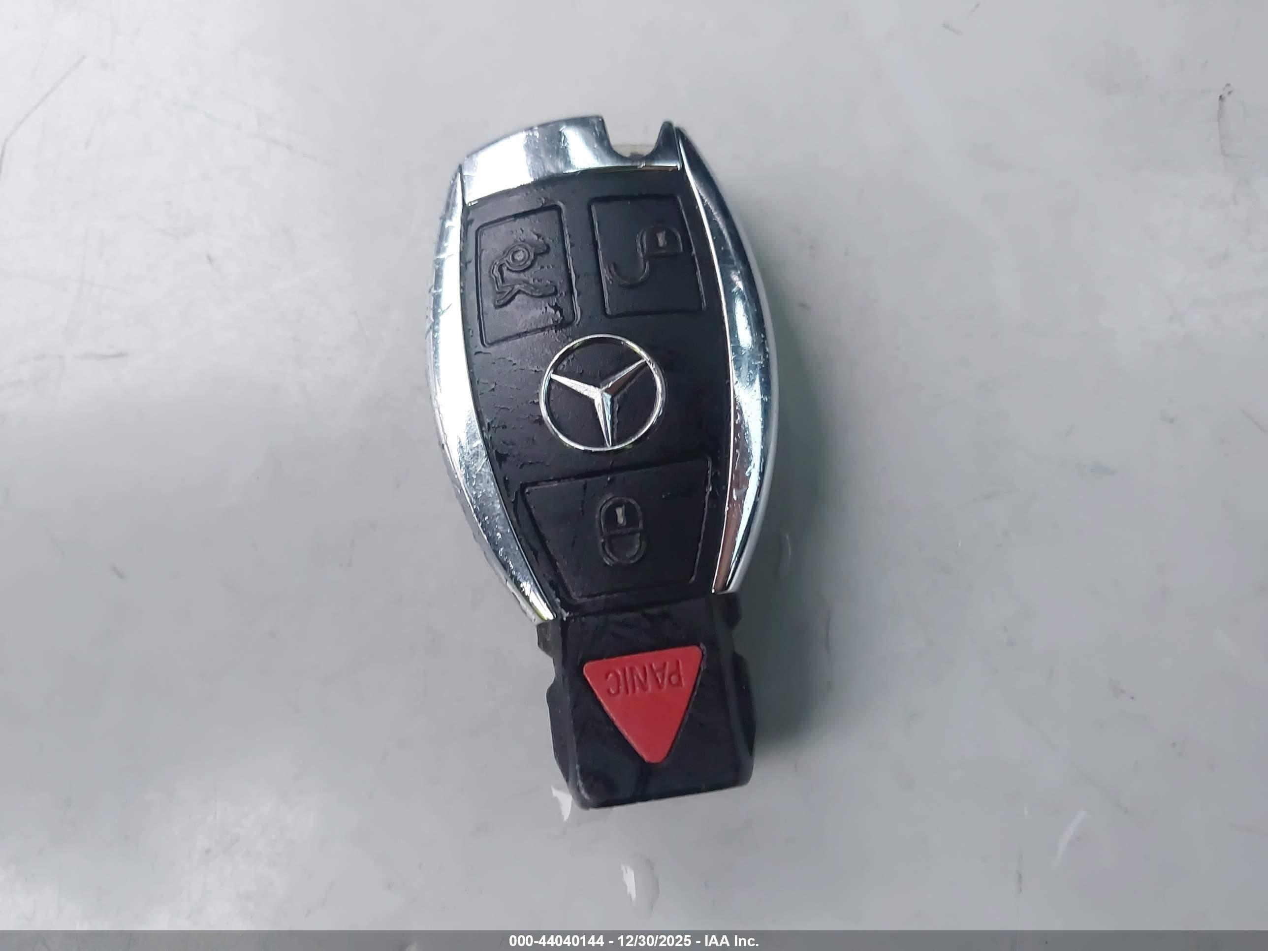 2012 Mercedes-Benz #11
