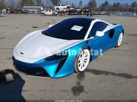 2025 McLaren Artura #2
