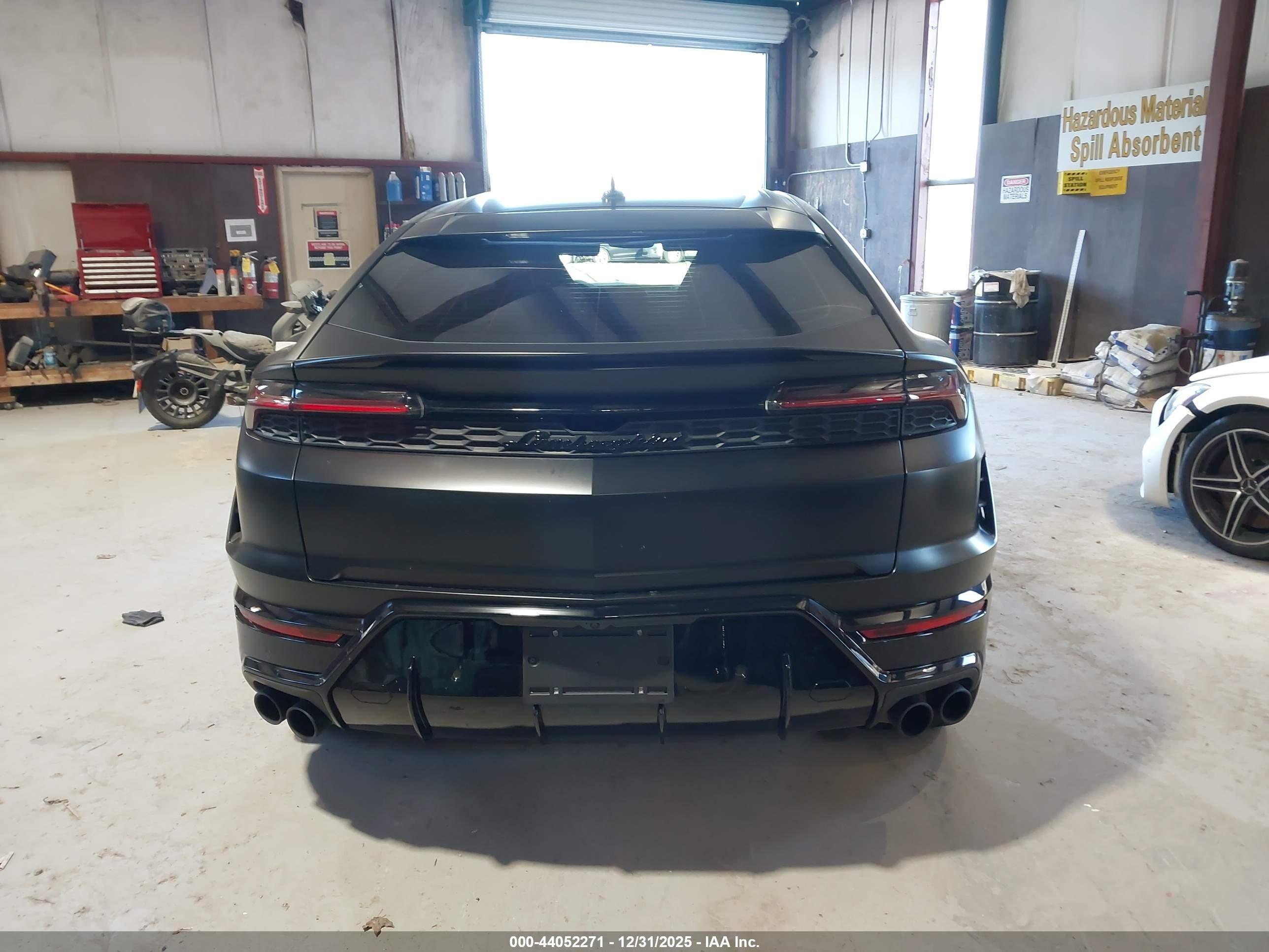 2025 Lamborghini #16