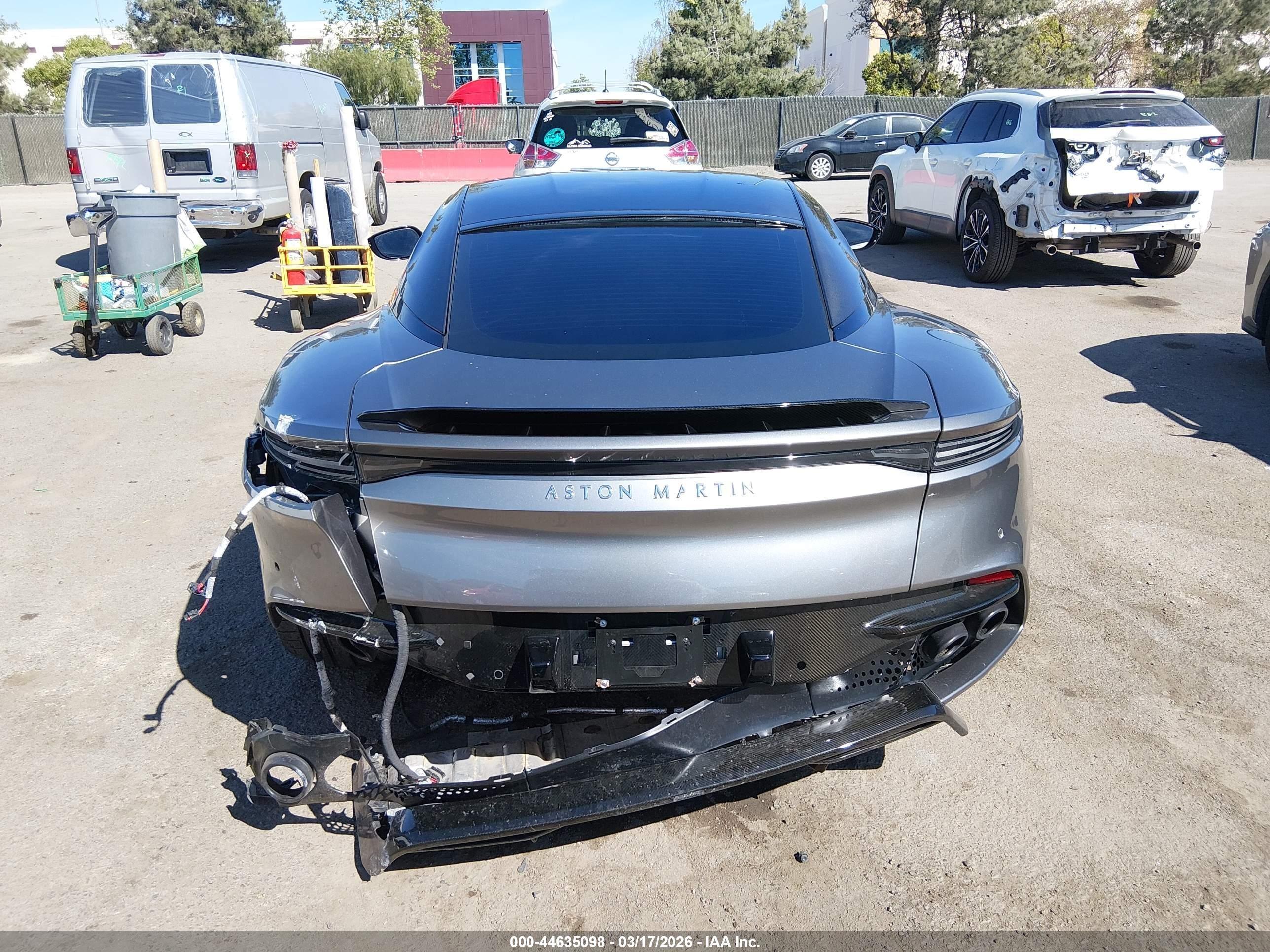 2019 Aston Martin #17