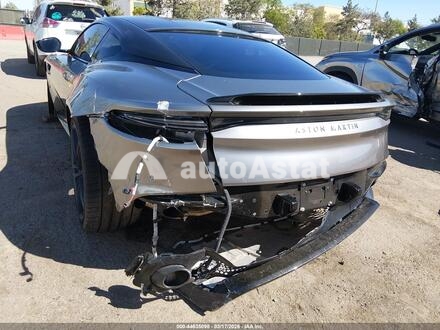 2019 Aston Martin #18