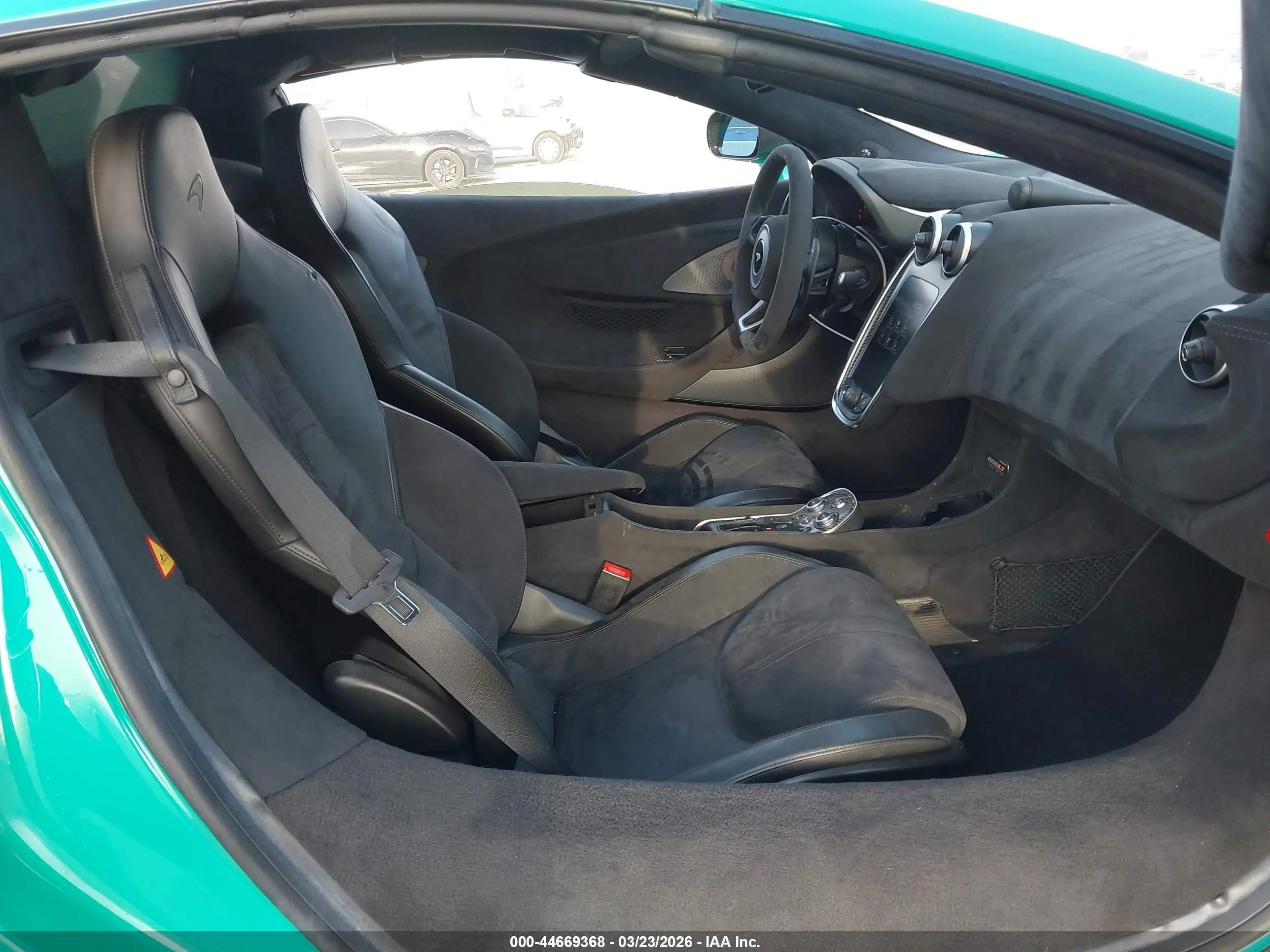 2020 McLaren #8