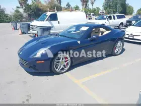 2017 Ferrari California T #2
